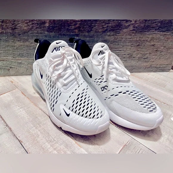 Women’s Nike Air Max 270 - Picture 4 of 4